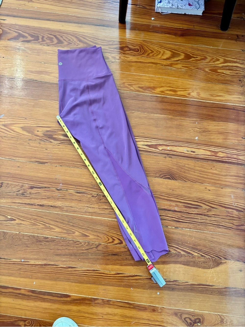 Lululemon Wunder Under Crop II *Roll Down Scallop Full-On Luxtreme 24" in V Plum - Picture 9 of 9